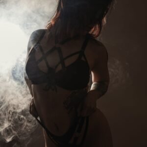 Contre-jour et fumée en studio, formation photo boudoir pour photographes